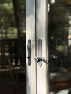 Before & After Sliding Glass Door Installation in Rowlett, TX (1)
